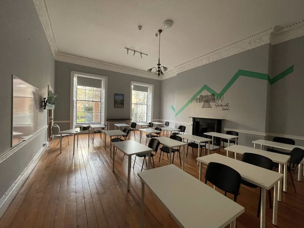 erin college (dublin)